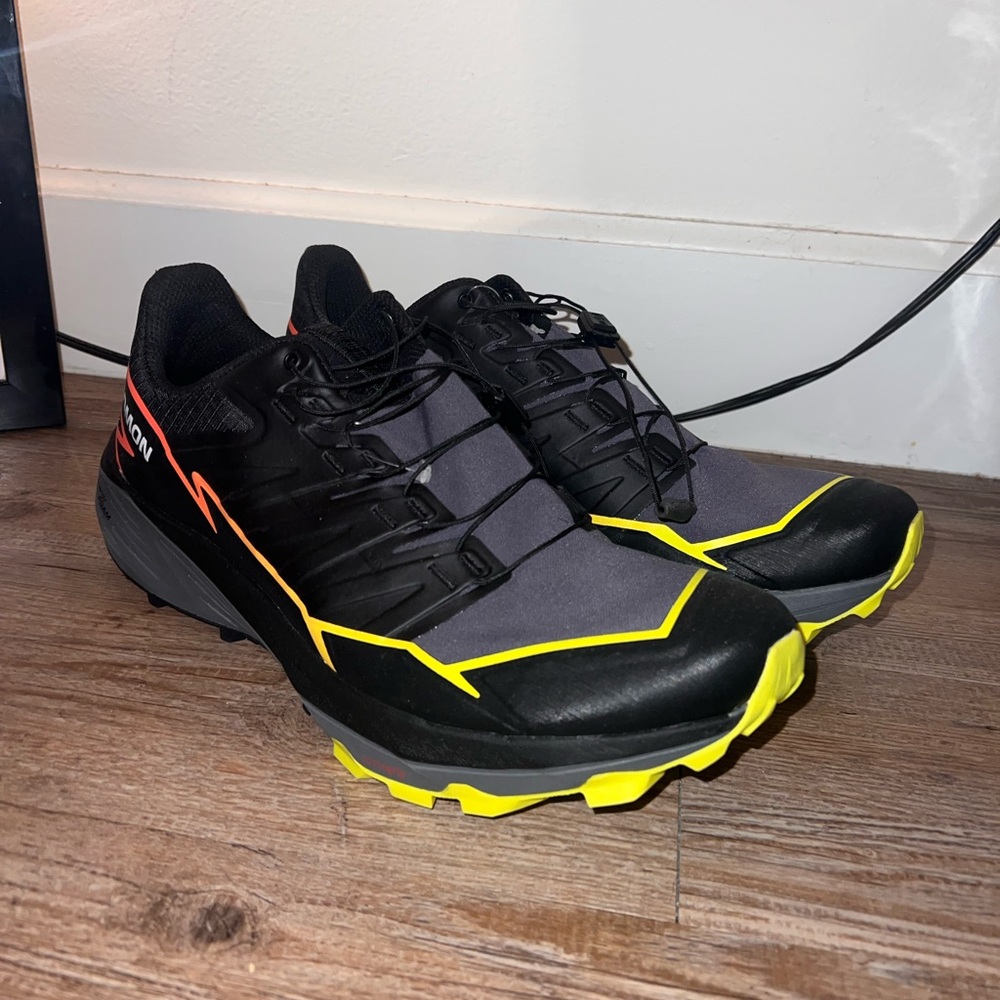 Salomon Men's Black and Neon Yellow Athletic Running Shoes